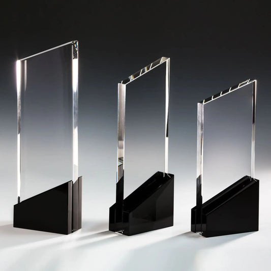 Award – Kristallglas-Trophäe aus klarem und schwarzem Glas, schwarzem Sockel , in 3 Größen (250, 275, 310 mm) | awardideen.de
