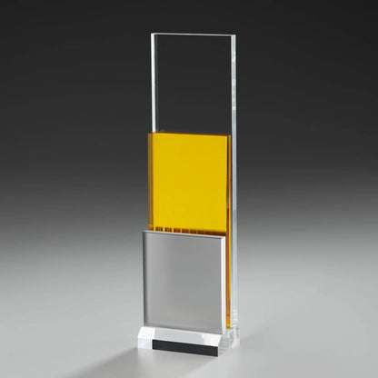 Golden Step Award aus klarem Acrylglas, goldgelbem und silbernem Acrylelement in Stufenform, klarer Sockel unpersonalisiert
