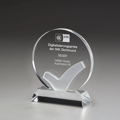 Well Done Award aus Kristallglas mit Häkchen-Symbol und Lasergravur –  mit Beispielgragvur Logound Text